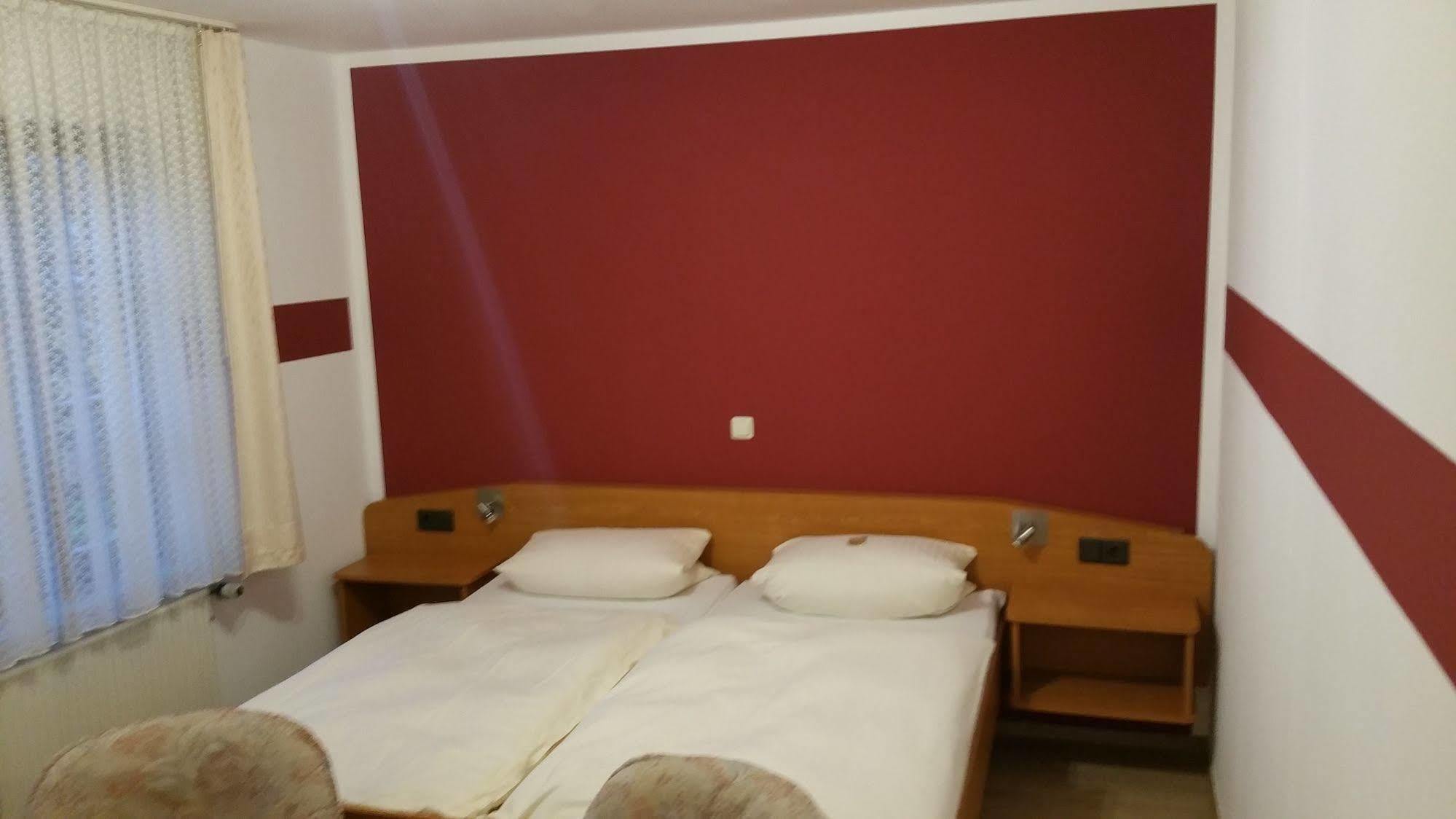 Hotel Munsterer Hof Bagian luar foto